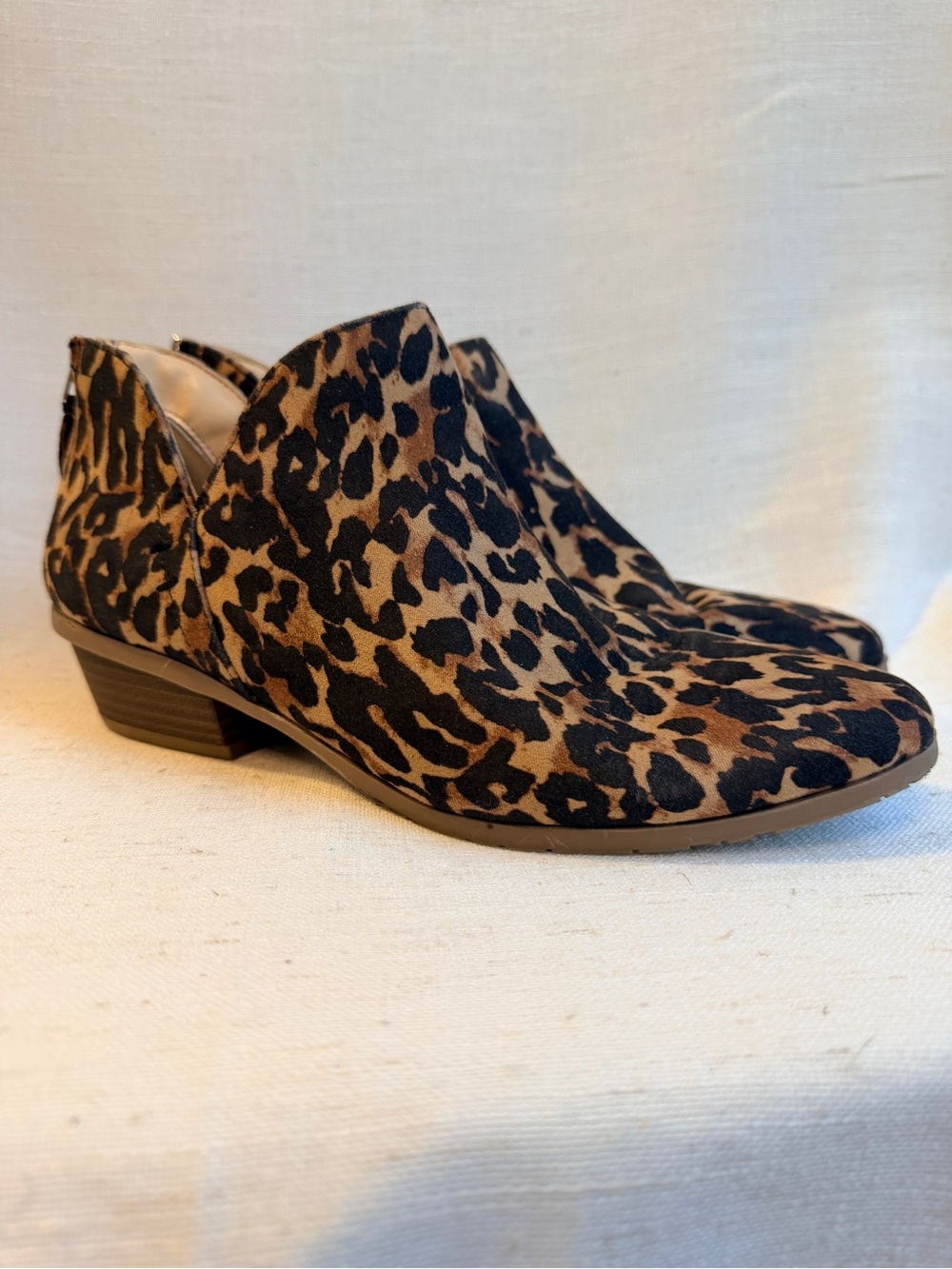 Kenneth Cole Reaction Side Way Leopard Booties Women’s 8.5 Pointed Toe